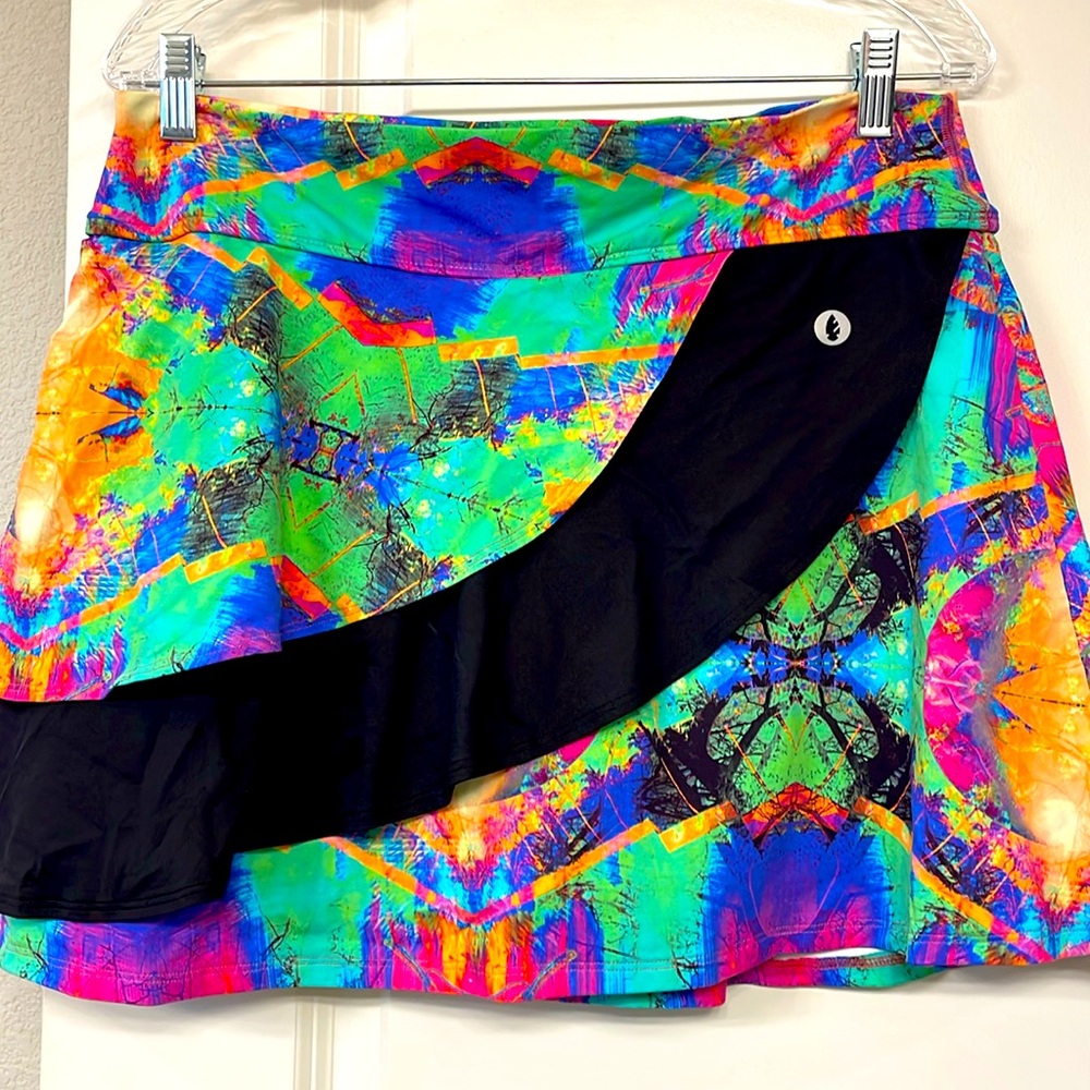 Women’s Dona Jo golf skirt